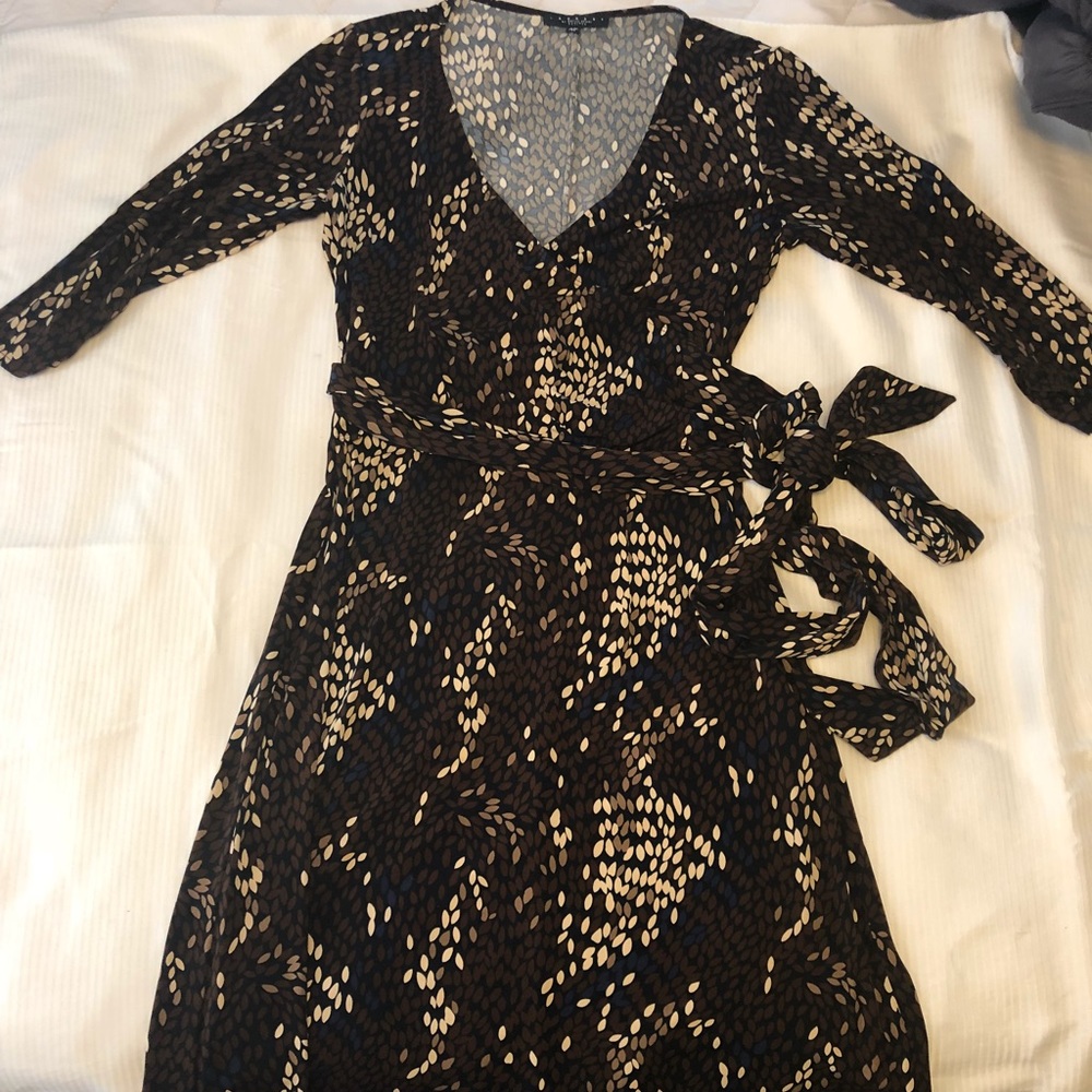 Women’s 3/4 sleeve partial wrap dress